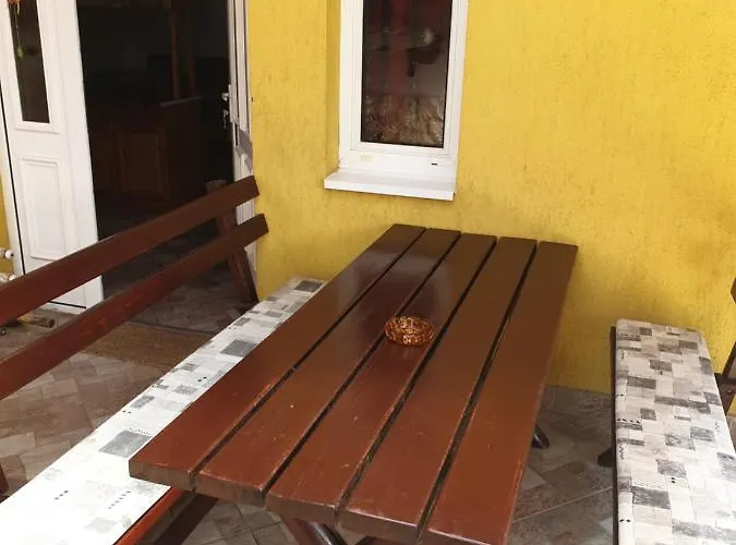 Vilmos Pince Fogado 別荘 *